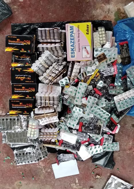 Abobo : 3 jeunes filles arrêtées, 1 fumoir détruit et plus de 200 blocs de cannabis saisis 2 6b57fb9b a772 43b7 8596 ae02928db671